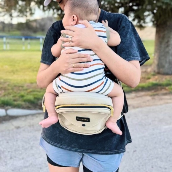 Tushbaby discount code - Picture 1 of 1